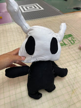 Load image into Gallery viewer, Kids Sewing Club! APRIL/MAY Tuesday Afternoons - 6 WEEK STUFFY SERIES 4pm-5pm