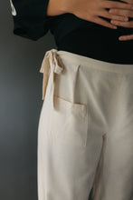 Load image into Gallery viewer, Close up of field pants pocket and ties at waist.