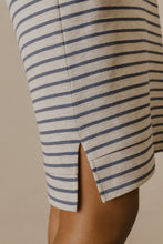 Load image into Gallery viewer, Tshirt/robe Jeanne