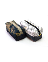 Load image into Gallery viewer, Mars pouches - with hidden or visible zipper