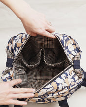 Load image into Gallery viewer, Qualicum Bag PDF