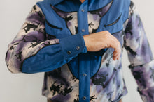 Load image into Gallery viewer, Close up of decorative sleeve placket, 212 View D Five Frontier Shirts.