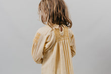 Load image into Gallery viewer, 221 English Smock