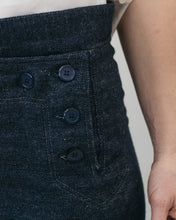 Load image into Gallery viewer, Close up of buttons on the 229 sailor pants.