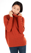Load image into Gallery viewer, Jalie 3896 - ÉMILIE - Square Roll-Neck Top (size R)