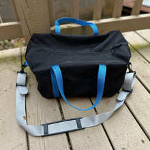 Load image into Gallery viewer, 551 – Duffel or Gym Bag Pattern