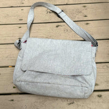 Load image into Gallery viewer, Gray shoulder bag on a wooden surface