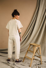 Load image into Gallery viewer, ZW Cropped Shirt