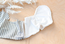 Load image into Gallery viewer, Sewing pattern - Christmas stocking with ornements