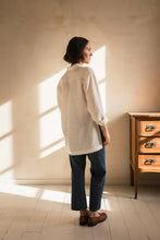 Load image into Gallery viewer, Chemise cache-coeur asymétrique Hortense
