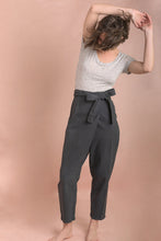 Load image into Gallery viewer, Pantalon portefeuille fuselé Papao