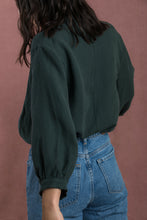 Load image into Gallery viewer, Chemise croisée Jane
