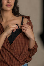 Load image into Gallery viewer, Chemise croisée Jane