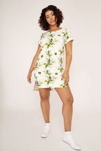 Load image into Gallery viewer, Dress sewing pattern