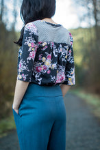 Load image into Gallery viewer, Camas Blouse PDF