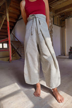 Load image into Gallery viewer, Phen, Pantalon croisé à nouer