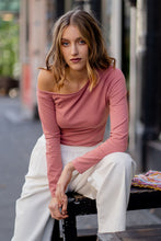 Load image into Gallery viewer, Off Shoulder Top Schnittmuster LIZA