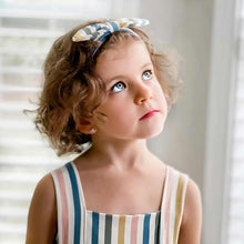 Load image into Gallery viewer, Airy Bow Headband Pattern