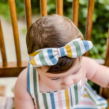 Load image into Gallery viewer, Airy Bow Headband Pattern