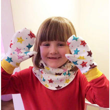 Load image into Gallery viewer, Astronaut Mittens & Neck Warmer Pattern