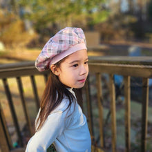 Load image into Gallery viewer, Bonnie Wee Beret Pattern