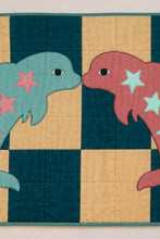 Load image into Gallery viewer, Delfin Quilt Schnittmuster