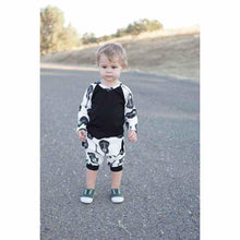 Load image into Gallery viewer, Grunge Raglan T-Shirt Pattern