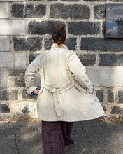 Load image into Gallery viewer, JK001 - Veste oversized avec manches raglan et ''gun flap''