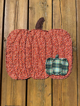 Load image into Gallery viewer, Pumpkin Placemat