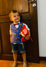 Load image into Gallery viewer, Red Rover Vest Pattern