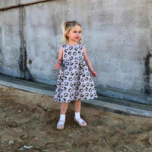 Load image into Gallery viewer, Springy Dress & Pinafore Pattern
