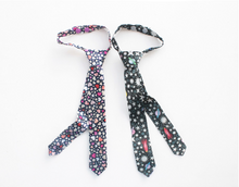 Load image into Gallery viewer, Tie My Tie Necktie Pattern