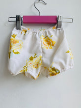 Load image into Gallery viewer, 0-6m Vintage Bloomers