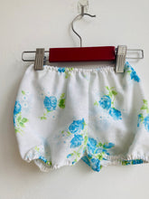 Load image into Gallery viewer, 0-6m Vintage Bloomers