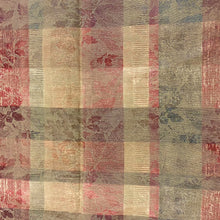 Load image into Gallery viewer, 066 Red Damask Plaid Deadstock Remnant 1m Bundle
