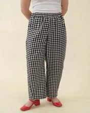 Load image into Gallery viewer, Parker Pants (by BF Patterns) with Liz Simpson ( 3 x Tuesdays starting September 15th, 6-9pm)

