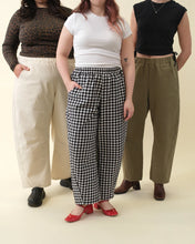 Load image into Gallery viewer, Parker Pants (by BF Patterns) with Liz Simpson ( 3 x Tuesdays starting September 15th, 6-9pm)
