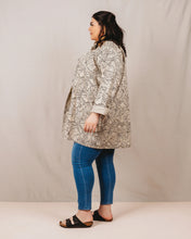 Load image into Gallery viewer, The Collared Jacket, with Liz Simpson (4 wks Sept 21, 28, Oct 5, 12)

