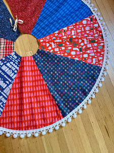 Beginner Project: Xmas Tree Skirt with Liz Simpson (Monday Dec 8th & 15th,  6-9pm)
