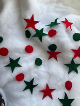 Load image into Gallery viewer, NEW YEARS EVE Kid's Sewing Camp - Drop-In Activity: FELT GARLANDS
