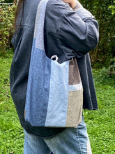 Load image into Gallery viewer, The Staple Sling Bag, Beginner Sewing Project (Tuesday Nov 11th 5:30-9:30pm)
