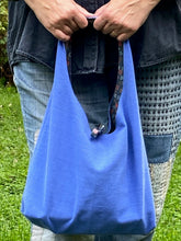 Load image into Gallery viewer, The Staple Sling Bag, Beginner Sewing Project (Tuesday Nov 11th 5:30-9:30pm)

