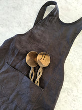 Load image into Gallery viewer, Crossover Apron with Liz Simpson (Sunday May 10th 10am-3pm)
