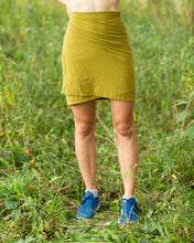Load image into Gallery viewer, Beginner Pattern, Rosemary Wrap Skirt May 28th, 5:30-9:30pm
