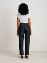 Load image into Gallery viewer, Classic Denim JEANS with Liz Simpson (5 wks Oct 19, 26, Nov 2, 9, 16)

