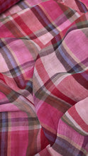 Load and play video in Gallery viewer, Double Cotton Gauze- Double Sided Plaid - Red &amp; Pink

