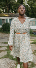 Load image into Gallery viewer, 201 Prairie Dress

