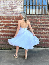 Load image into Gallery viewer, 239 Blonde Bombshell
