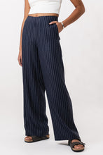 Load image into Gallery viewer, AIRI wide leg trousers
