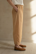 Load image into Gallery viewer, Pantalon asymétrique Elvis
